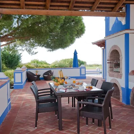Olhos De Agua Sleeps 12 With Pool And Air Con Villa *