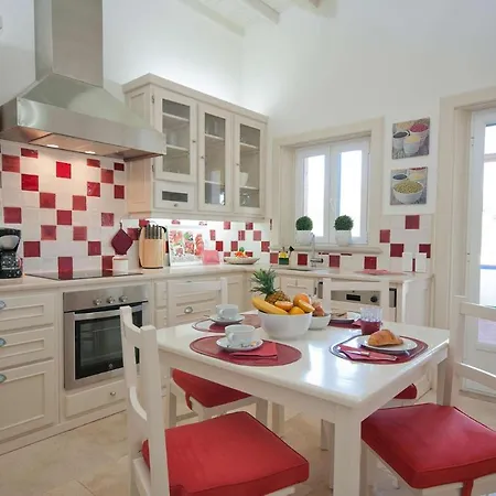 Olhos De Agua Sleeps 12 With Pool And Air Con Villa *